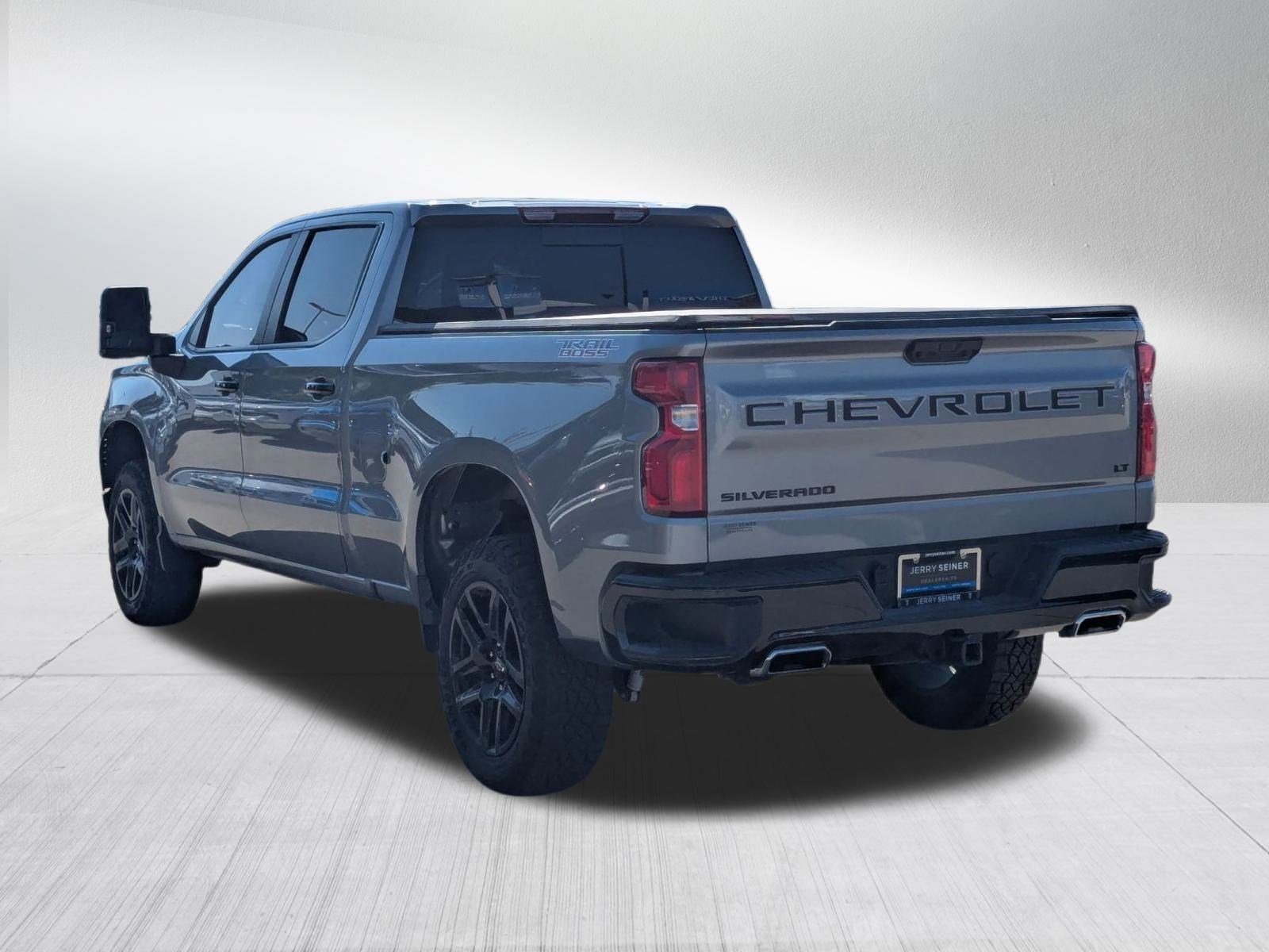 2024 Chevrolet Silverado 1500 LT Trail Boss photo 3