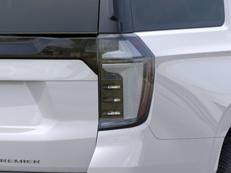 2025 Chevrolet Suburban Premier photo 10