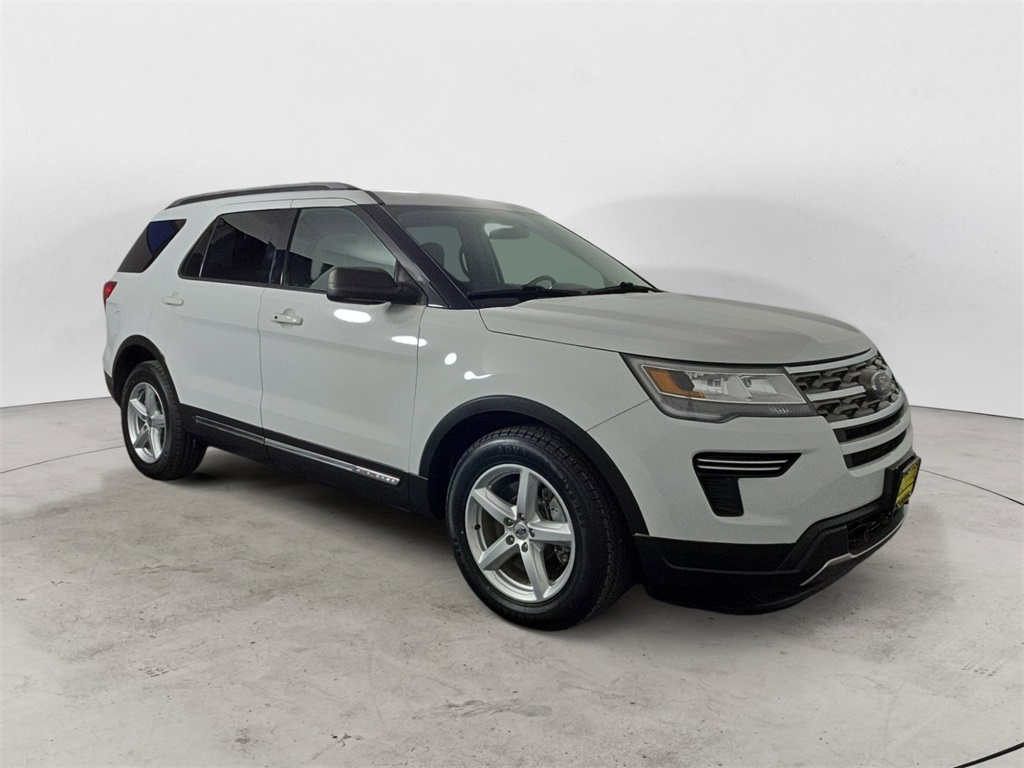 2018 Ford Explorer XLT photo 6