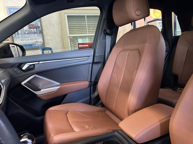 2020 Audi Q3 Premium photo 22