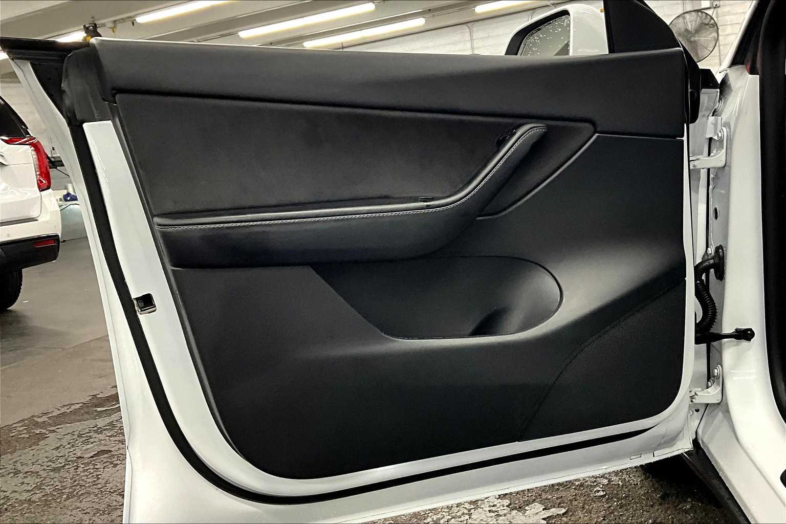 2021 Tesla Model Y Standard Range photo 15