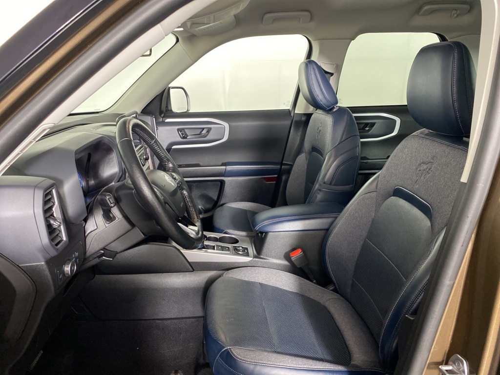 2022 Ford Bronco Sport Outer Banks photo 3