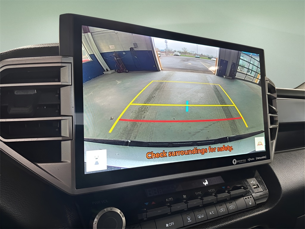 2022 Toyota Tundra SR5 photo 11