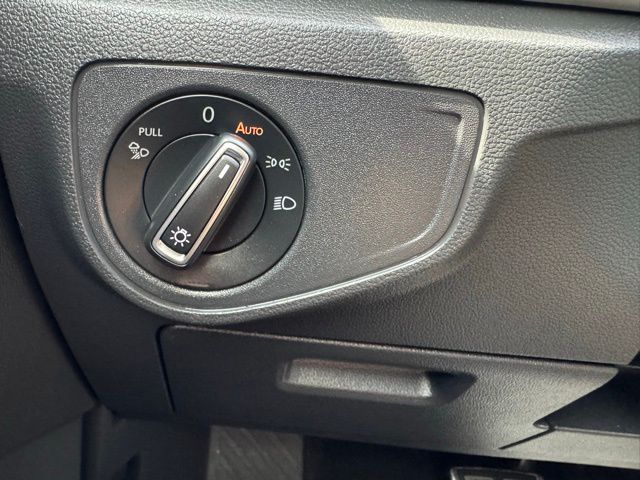 2022 Volkswagen Atlas V6 SEL Premium R-Line photo 16
