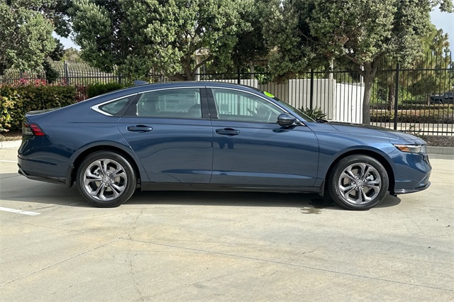 2025 Honda Accord Hybrid EX-L photo 2