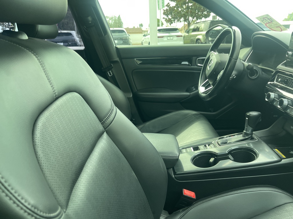 2022 Honda Civic Sport Touring photo 6