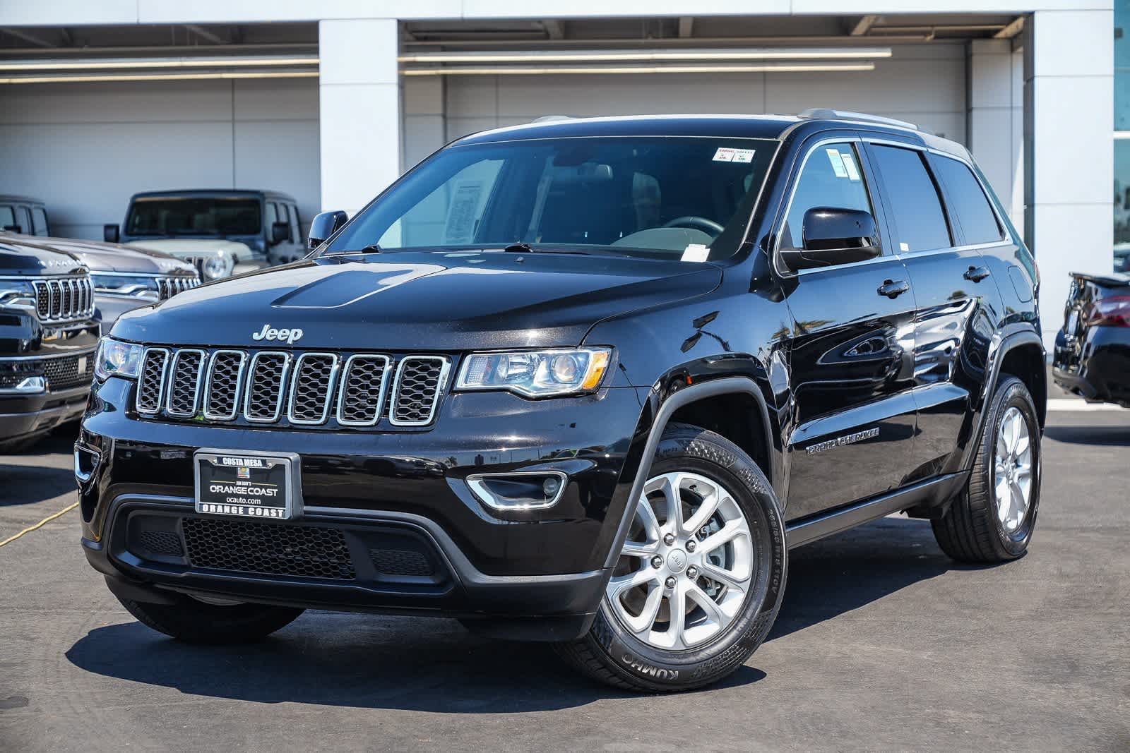 2021 Jeep Grand Cherokee Laredo E's photo