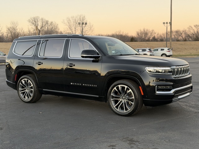 2022 Jeep Grand Wagoneer Series III's photo