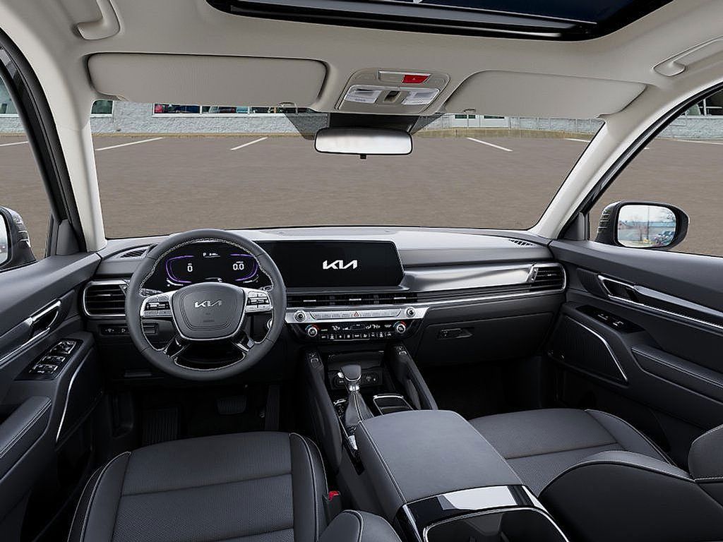 2025 Kia Telluride S photo 13