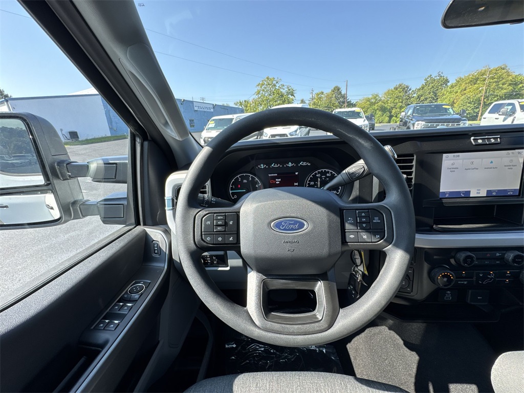 2026 Ford F-350 XL photo 14