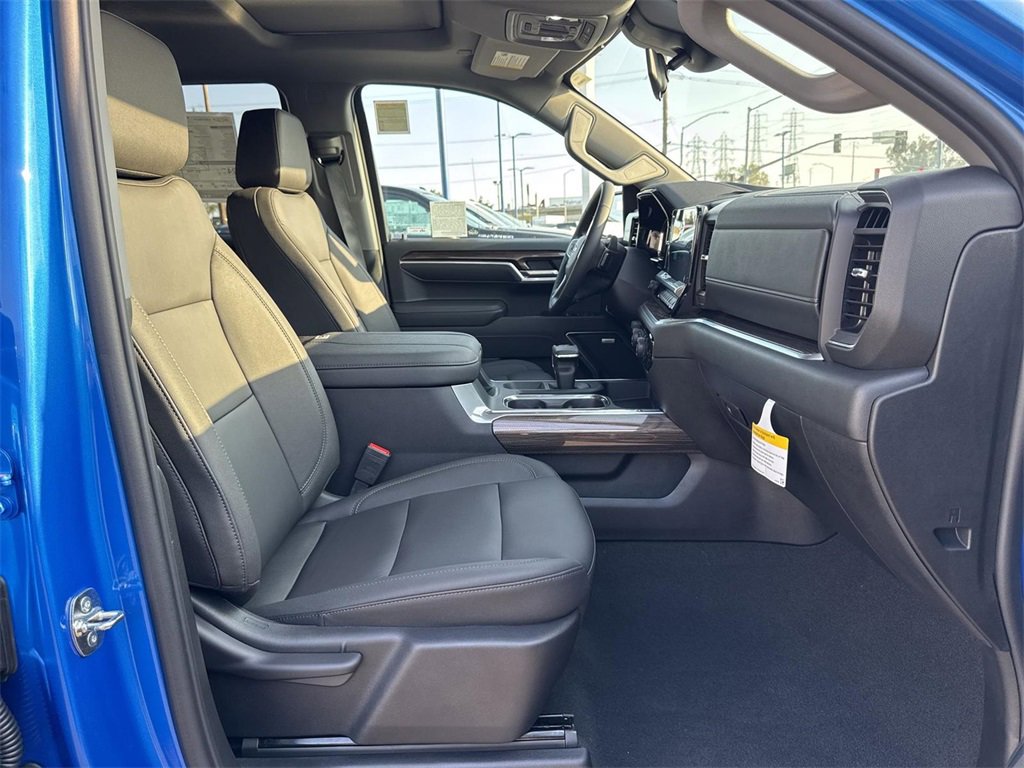 2026 Chevrolet Silverado 1500 RST photo 30