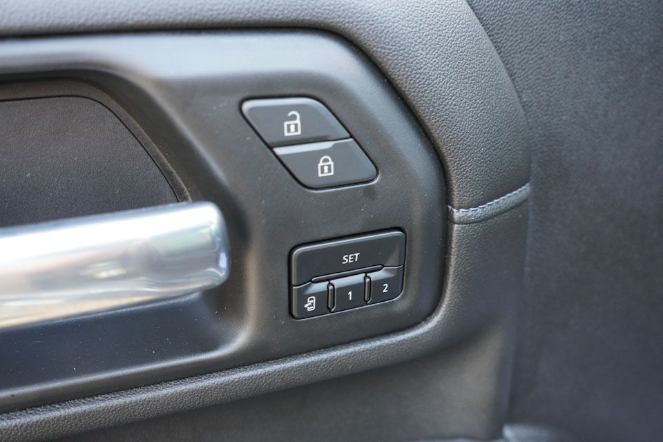 2022 Chevrolet Silverado 3500HD High Country Z71 photo 21