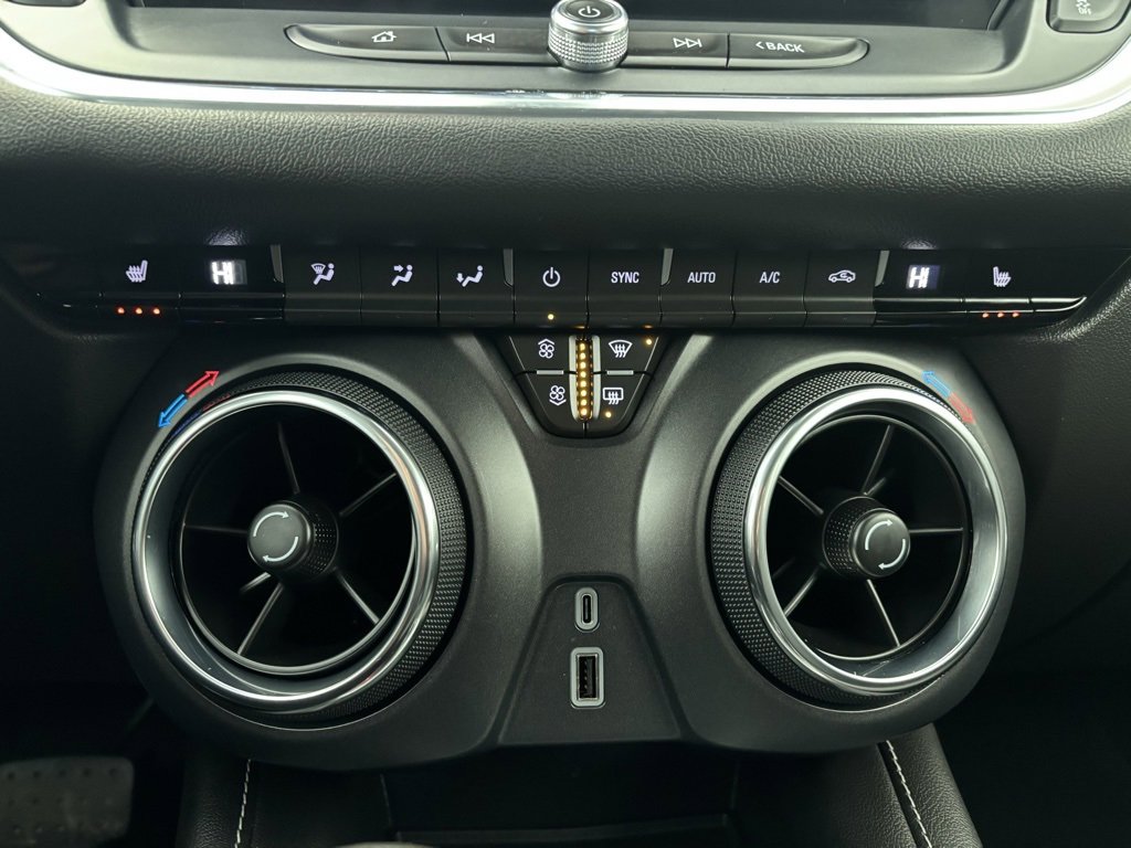 2025 Chevrolet Blazer 2LT photo 3