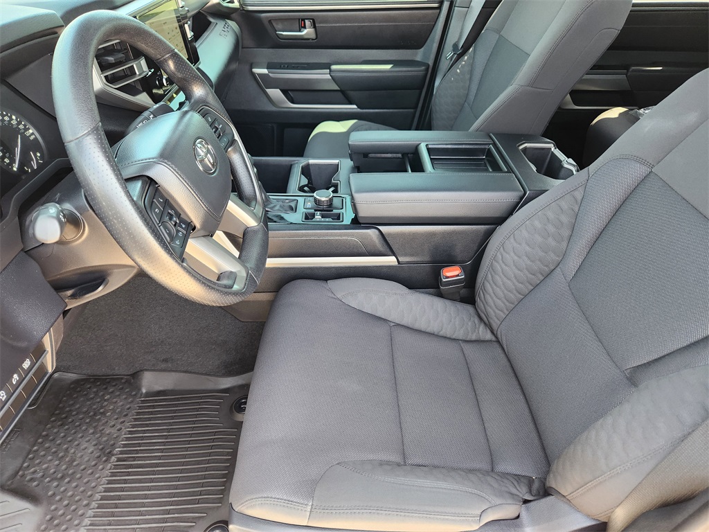 2025 Toyota Tundra SR5 photo 11