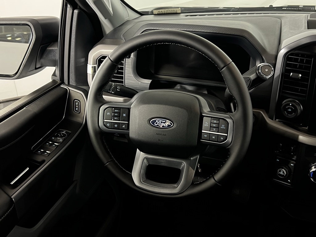 2024 Ford F-150 XLT photo 12