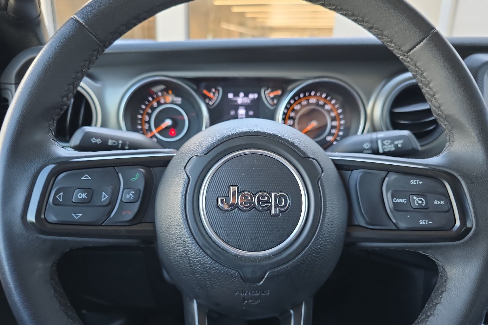 2023 Jeep Gladiator Sport photo 25