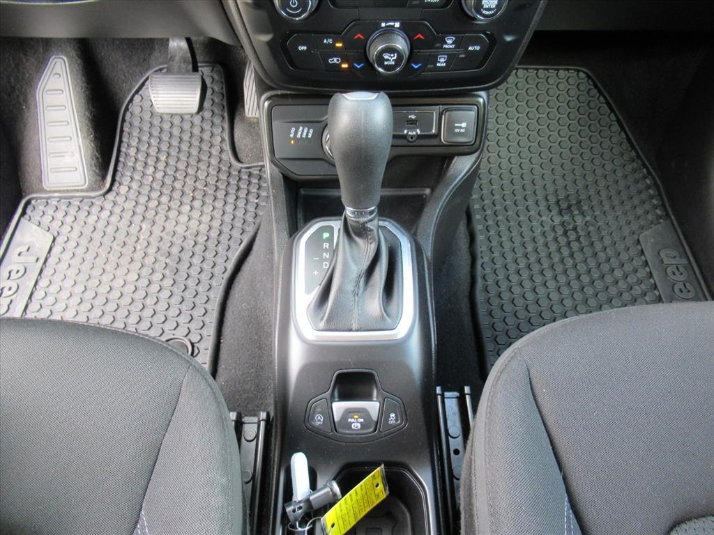 2023 Jeep Renegade Altitude photo 20
