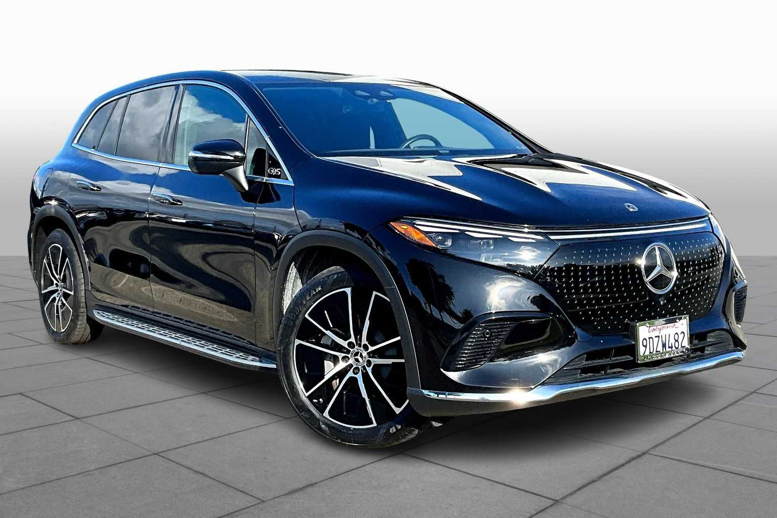 2023 Mercedes Benz EQS SUV 450 photo 2