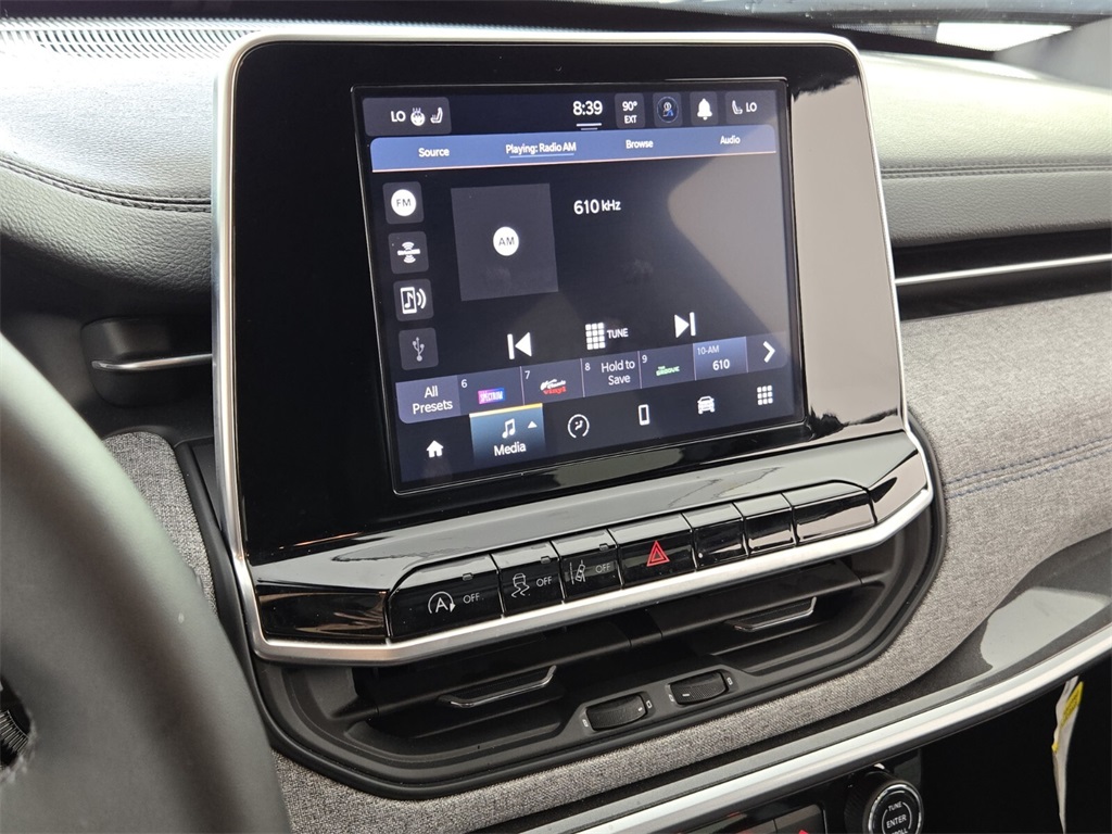 2025 Jeep Compass Latitude photo 10