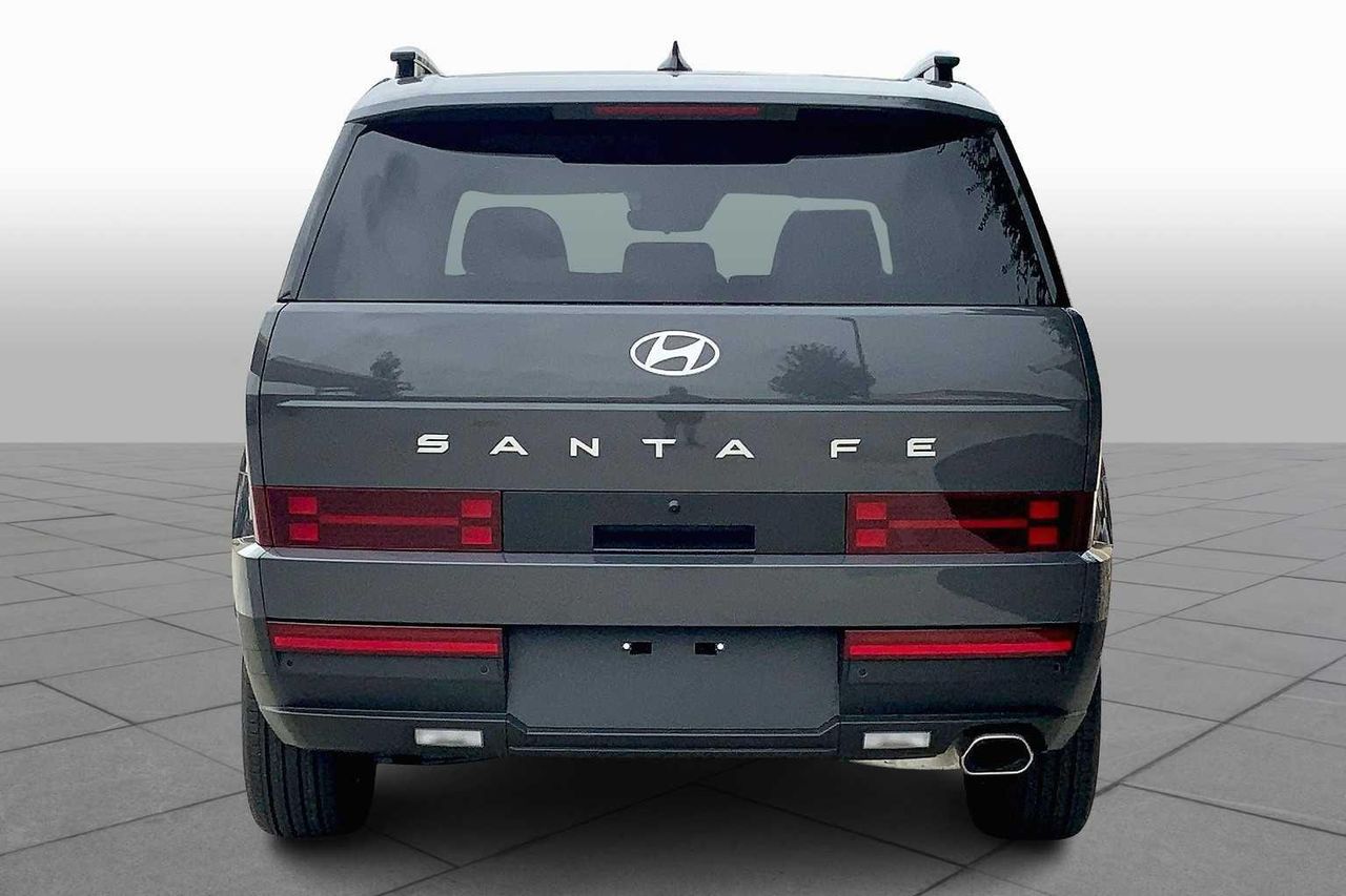 2026 Hyundai Santa Fe SEL photo 4