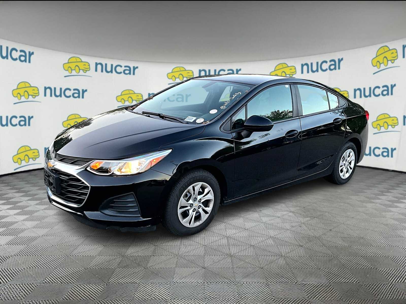 2019 Chevrolet Cruze LS photo 2