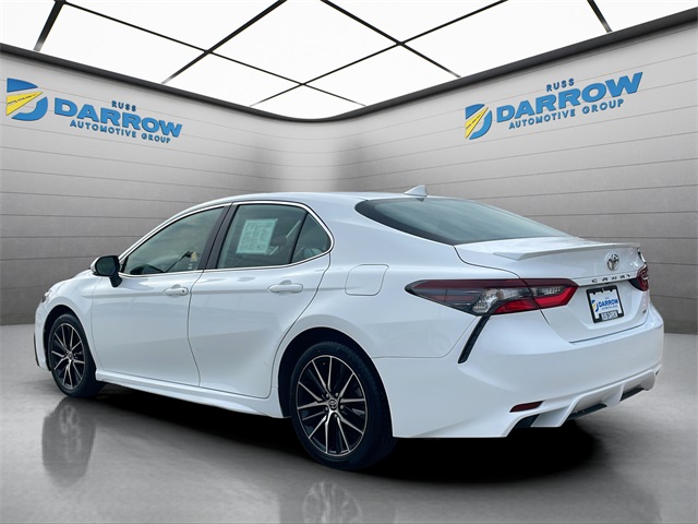 2023 Toyota Camry SE photo 3