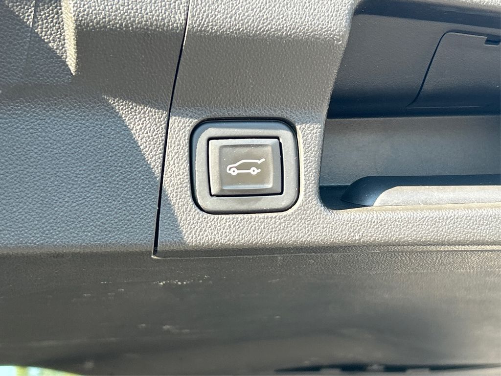 2020 Gmc Acadia SLT photo 9