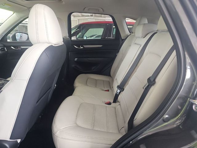 2023 Mazda CX-5 2.5 S Preferred photo 5