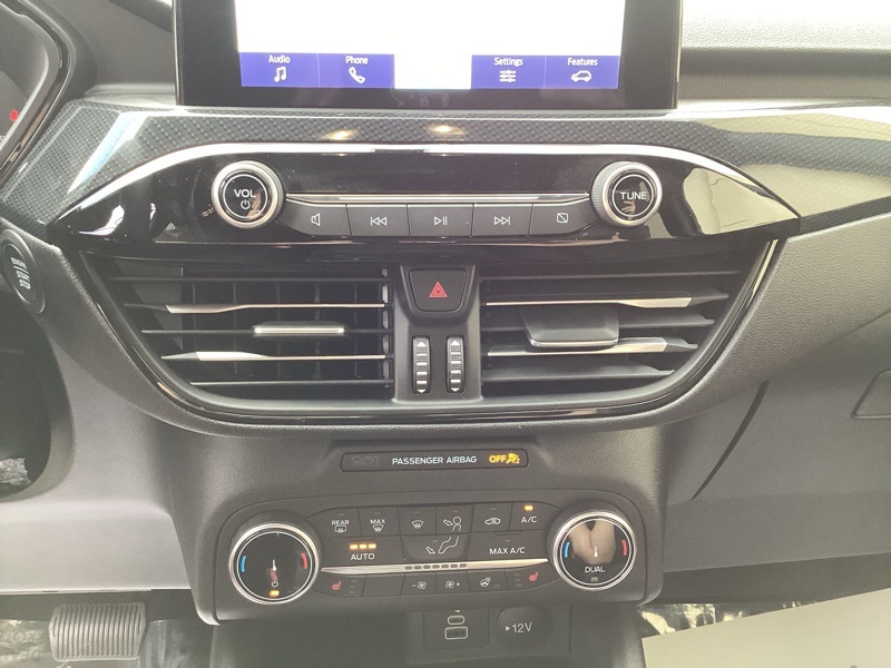 2025 Ford Escape Hybrid ST-Line Select photo 31