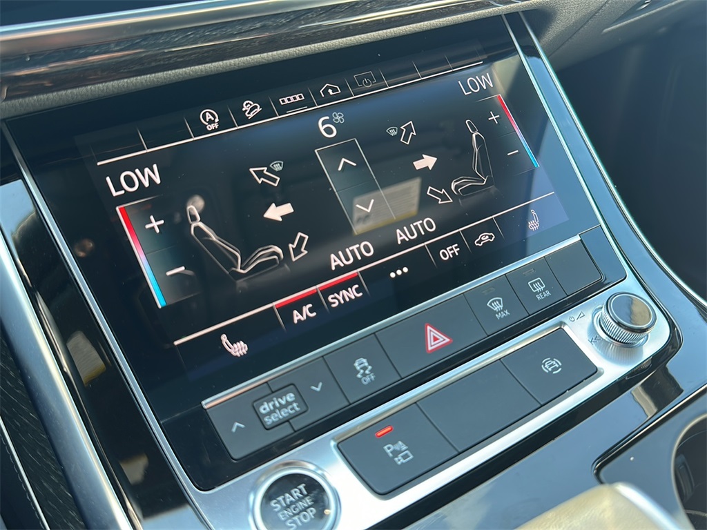 2024 Audi Q7 45 Premium Plus photo 17