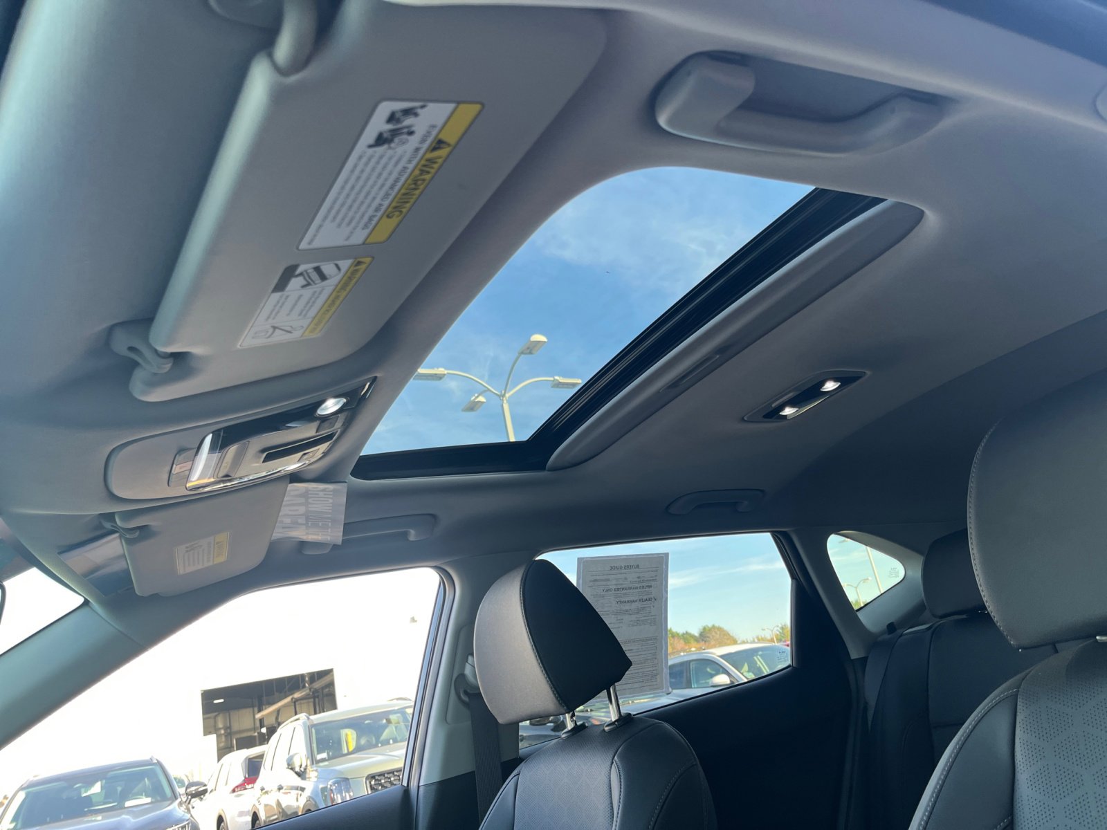2024 Kia Seltos EX photo 23