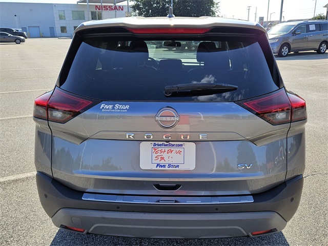 2023 Nissan Rogue SV photo 7