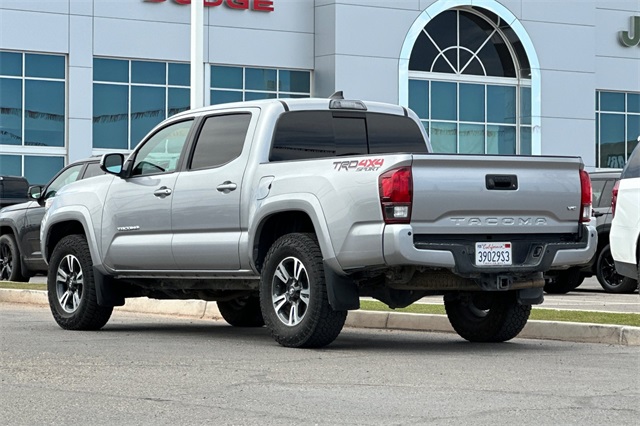 2019 Toyota Tacoma SR5 photo 5