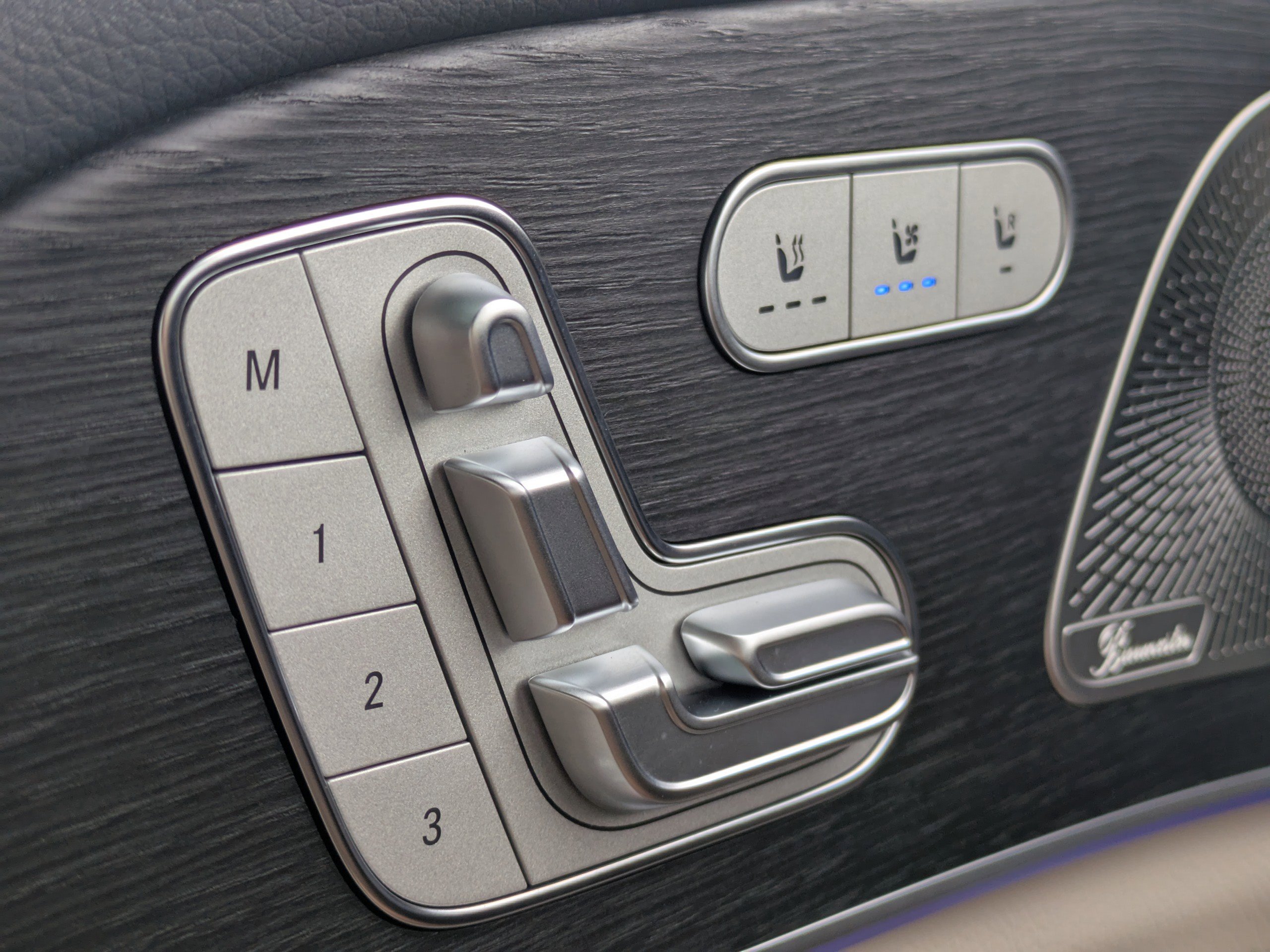 2025 Mercedes Benz GLE 350 4MATIC photo 25