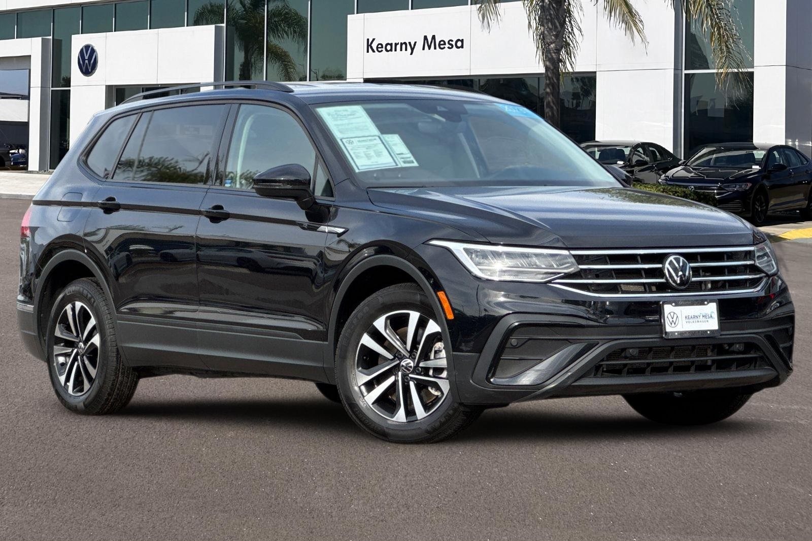 2023 Volkswagen Tiguan S photo 2