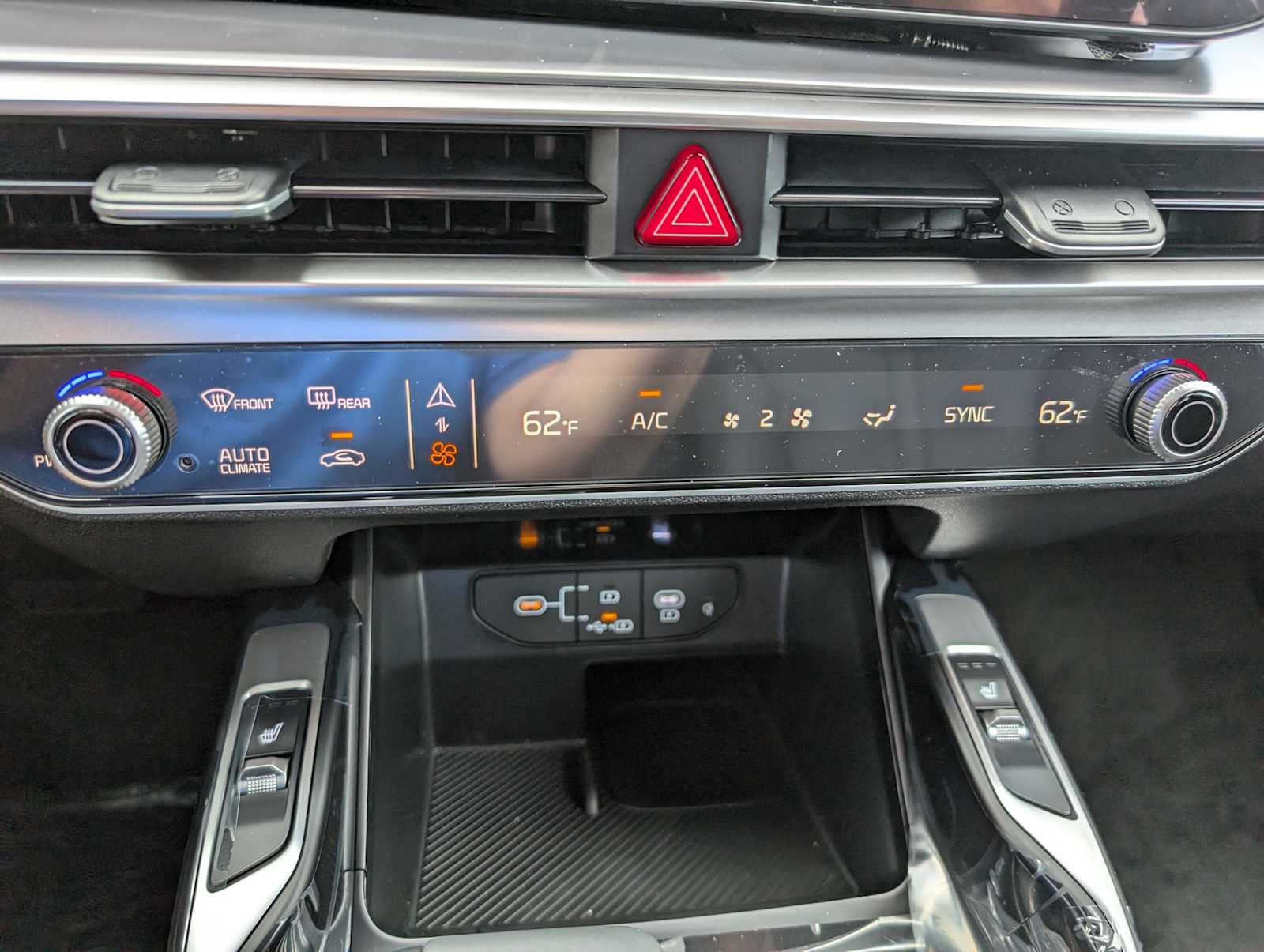 2026 Kia Sorento S photo 24