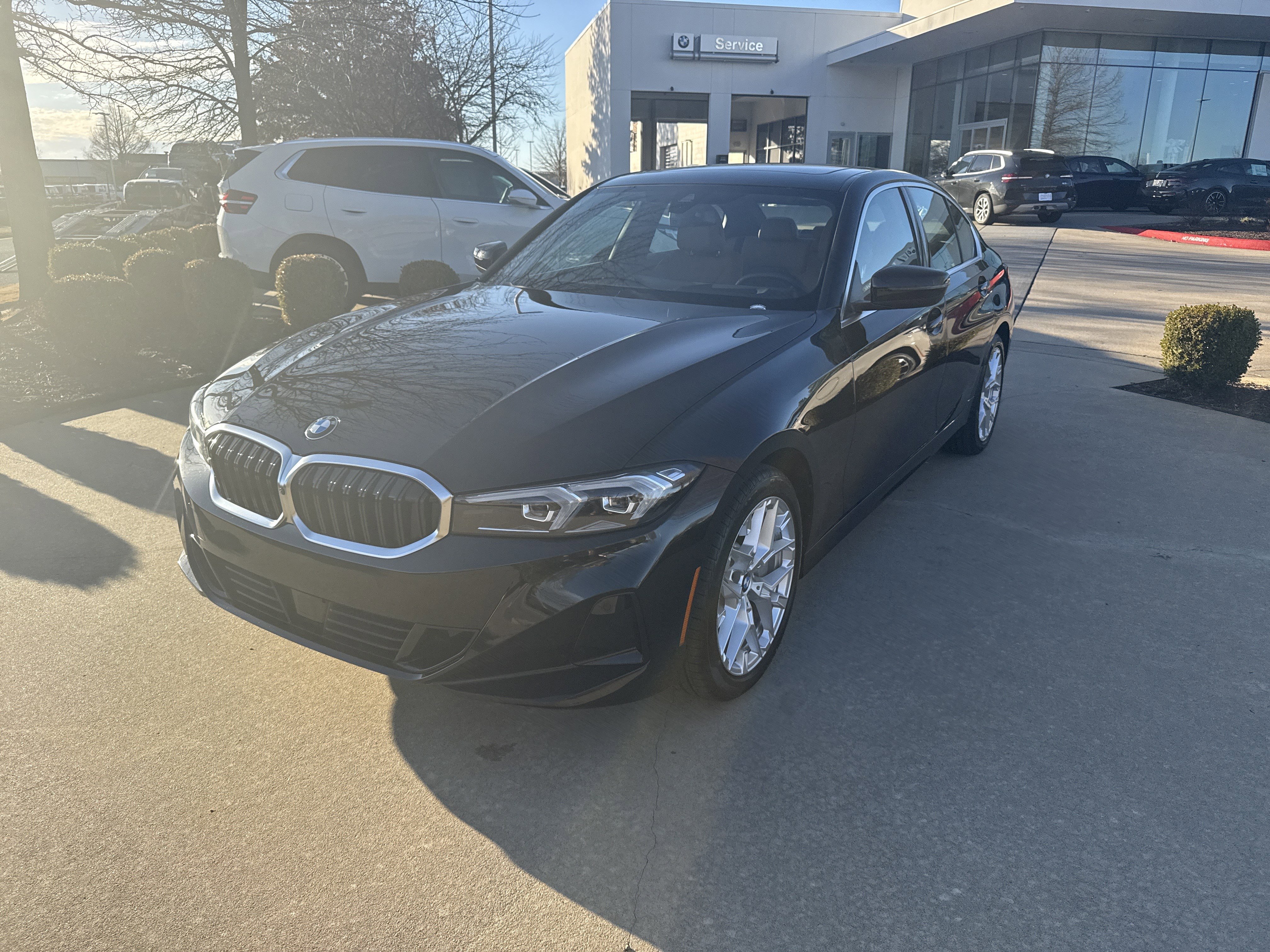 2025 BMW 3 Series 330's photo