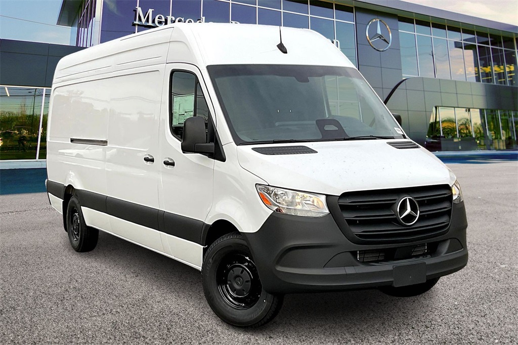 2026 Mercedes-Benz Sprinter Cargo Van Base's photo