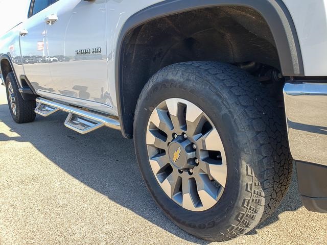 2023 Chevrolet Silverado 3500HD LT photo 25