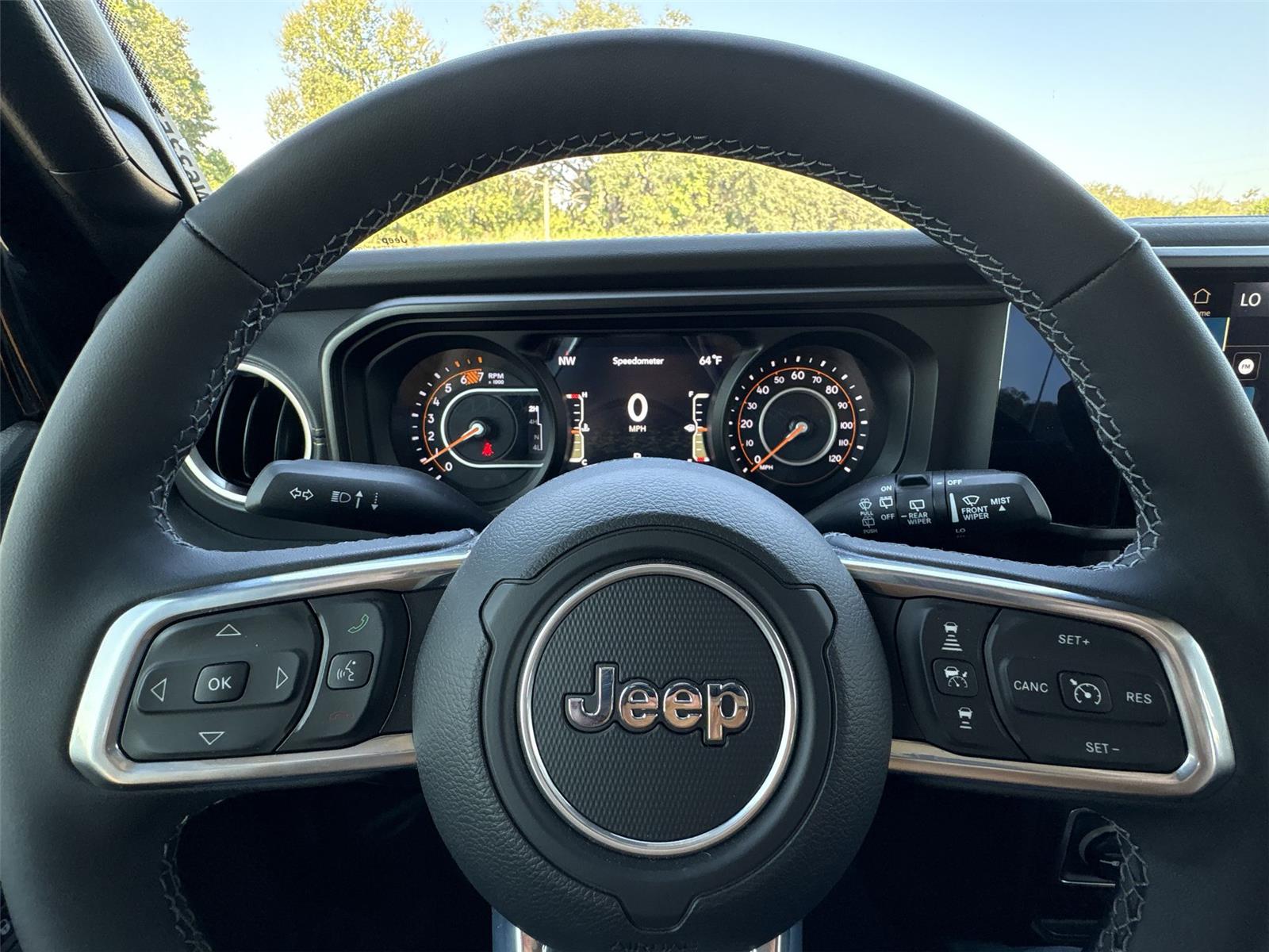 2025 Jeep Wrangler Sahara photo 15
