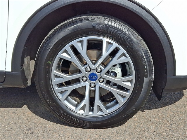 2022 Ford Escape SEL photo 6