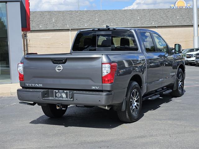 2024 Nissan Titan SV photo 2