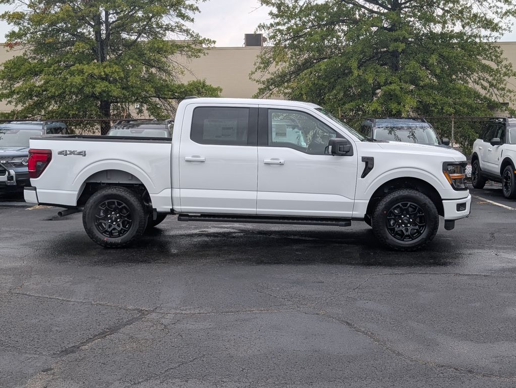 2025 Ford F-150 XLT photo 3