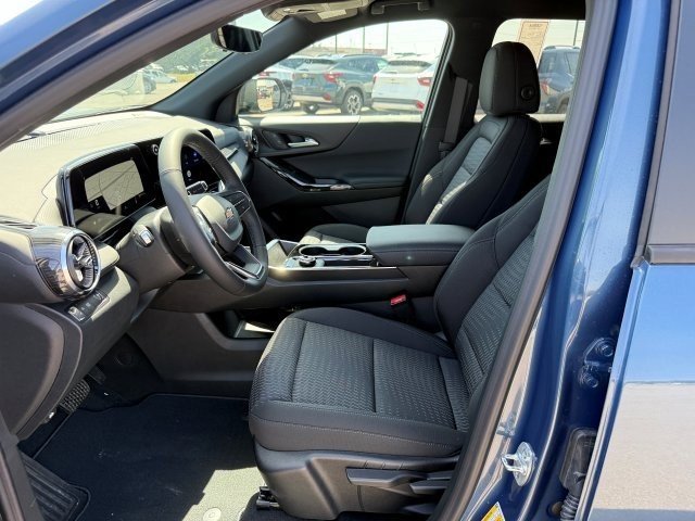 2026 Chevrolet Equinox LT photo 10