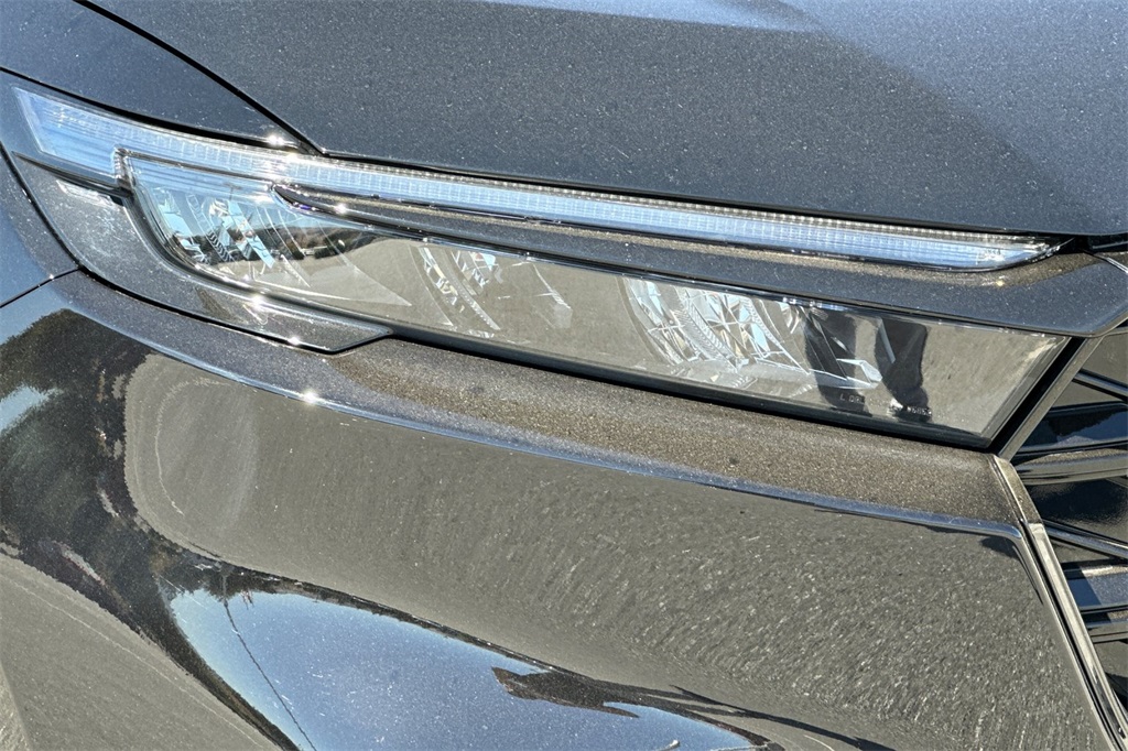 2025 Honda CR-V Hybrid Touring photo 29