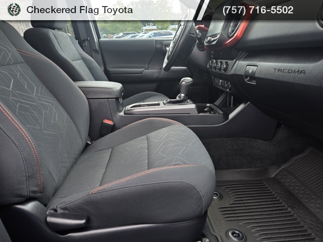 2020 Toyota Tacoma TRD Sport photo 39