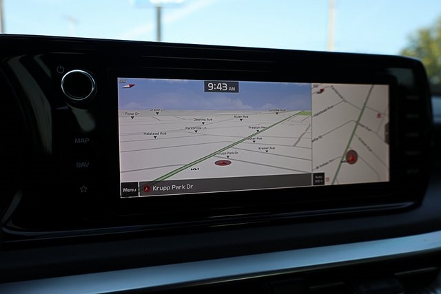 2022 Kia K5 GT-Line photo 2