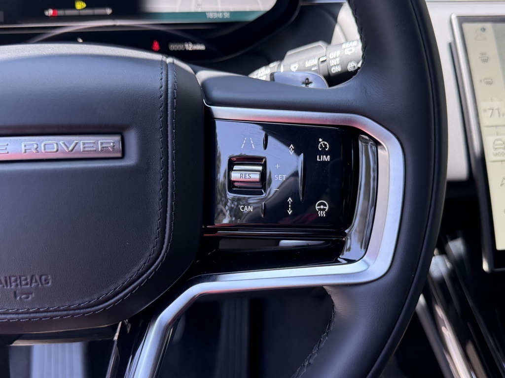 2025 Land Rover Range Rover Sport SE photo 15