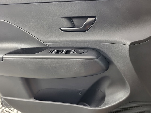 2024 Hyundai Kona SEL photo 24