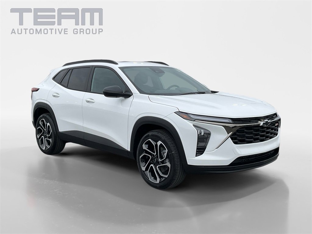 2026 Chevrolet Trax RS's photo